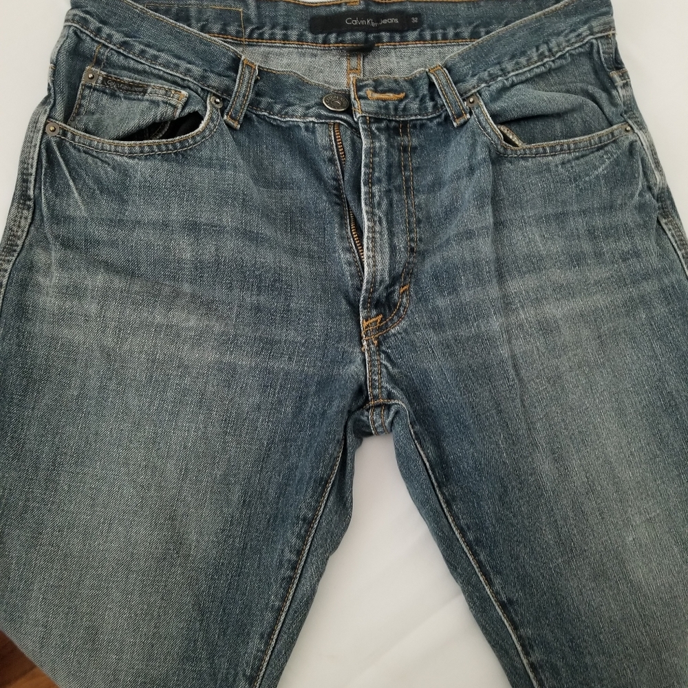 Calvin Klein straight cut jeans 32 waist